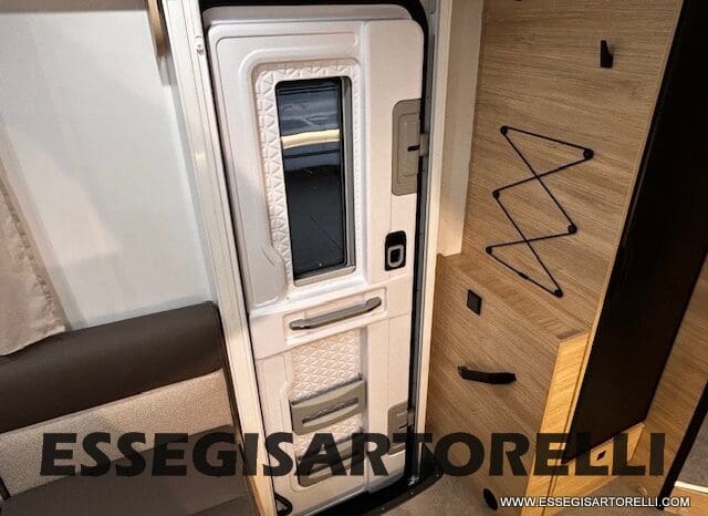 NEW MY 2026 CHAUSSON 640 FIAT DUCATO AUTOMATICO 696 CM GARAGE pieno