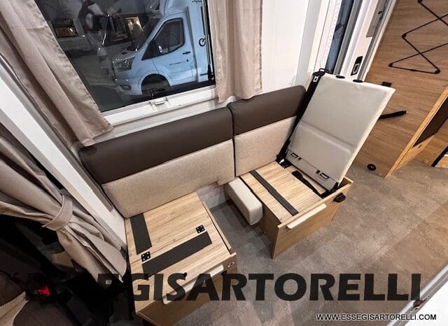 NEW MY 2026 CHAUSSON 640 FIAT DUCATO AUTOMATICO 696 CM GARAGE pieno