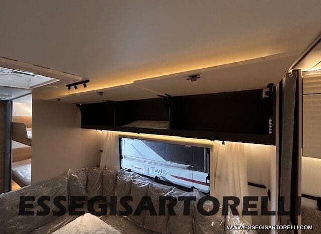 CARAVAN 7 POSTI ADRIA NEW ADORA 573 PT CARAVAN MY ’26 TRUMA COMBI pieno