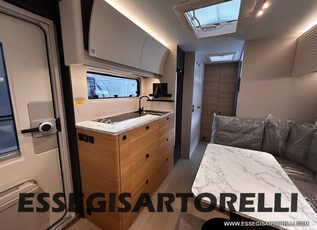 CARAVAN 7 POSTI ADRIA NEW ADORA 573 PT CARAVAN MY ’26 TRUMA COMBI pieno