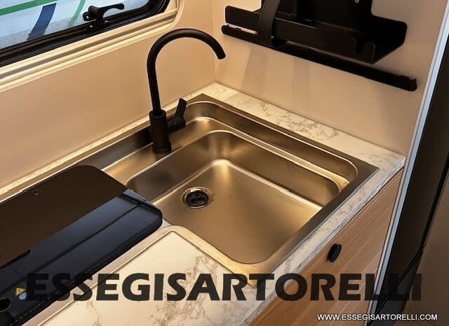CARAVAN 7 POSTI ADRIA NEW ADORA 573 PT CARAVAN MY ’26 TRUMA COMBI pieno