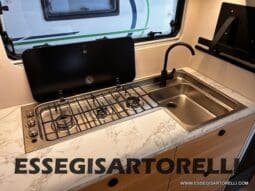 CARAVAN 7 POSTI ADRIA NEW ADORA 573 PT CARAVAN MY ’26 TRUMA COMBI pieno