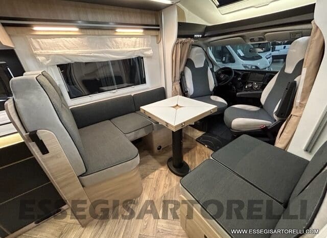 CHAUSSON NEW 724 ETAPE LINE 2025 SMART GARAGE BASCULANTE 5 POSTI OMOLOGATI pieno