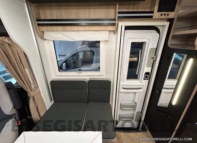 CHAUSSON NEW 724 ETAPE LINE 2025 SMART GARAGE BASCULANTE 5 POSTI OMOLOGATI pieno