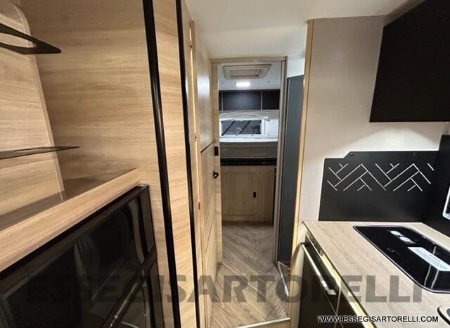 CHAUSSON NEW 724 ETAPE LINE 2025 SMART GARAGE BASCULANTE 5 POSTI OMOLOGATI pieno