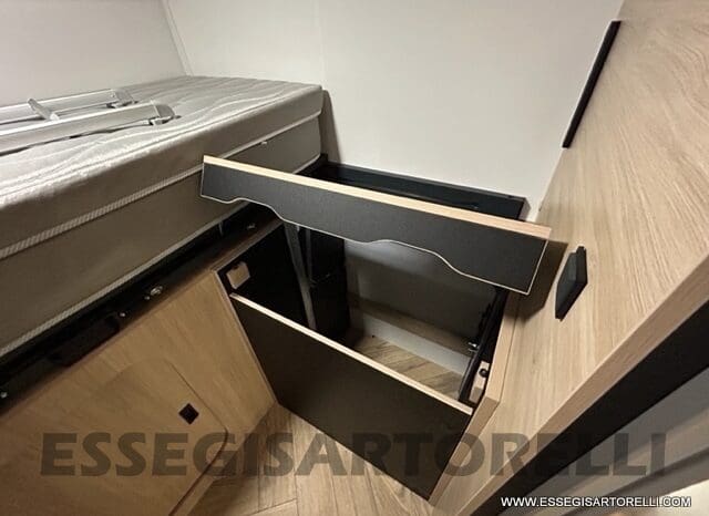 CHAUSSON NEW 724 ETAPE LINE 2025 SMART GARAGE BASCULANTE 5 POSTI OMOLOGATI pieno