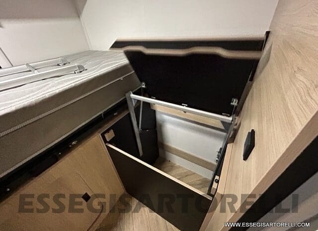 CHAUSSON NEW 724 ETAPE LINE 2025 SMART GARAGE BASCULANTE 5 POSTI OMOLOGATI pieno