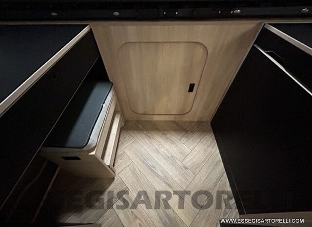 CHAUSSON NEW 724 ETAPE LINE 2025 SMART GARAGE BASCULANTE 5 POSTI OMOLOGATI pieno