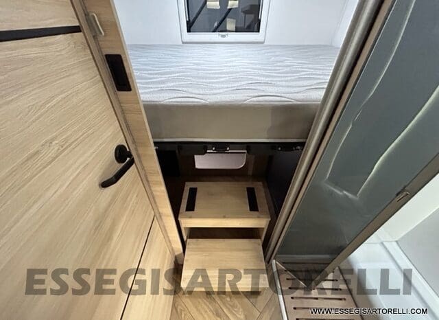 CHAUSSON NEW 724 ETAPE LINE 2025 SMART GARAGE BASCULANTE 5 POSTI OMOLOGATI pieno