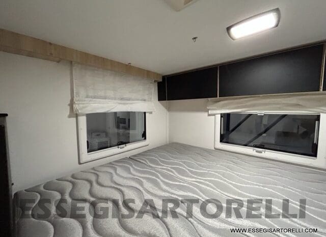 CHAUSSON NEW 724 ETAPE LINE 2025 SMART GARAGE BASCULANTE 5 POSTI OMOLOGATI pieno