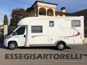 RAPIDO LE RANDONNEUR 773 FF GARAGE E BASCULANTE 2012 698 CM