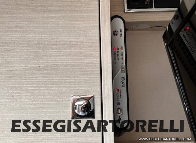 CHAUSSON TITANIUM PREMIUM 627 FULL 170 CV AUTOMATICO 2021 DOPPIO CLIMA E SAT 699 CM pieno