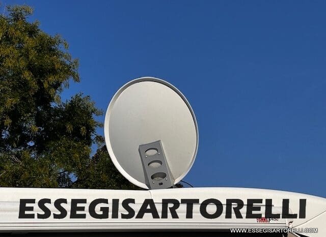 CHAUSSON TITANIUM PREMIUM 627 FULL 170 CV AUTOMATICO 2021 DOPPIO CLIMA E SAT 699 CM pieno