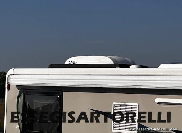 CHAUSSON TITANIUM PREMIUM 627 FULL 170 CV AUTOMATICO 2021 DOPPIO CLIMA E SAT 699 CM pieno