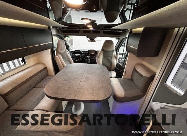 CHAUSSON TITANIUM PREMIUM 627 FULL 170 CV AUTOMATICO 2021 DOPPIO CLIMA E SAT 699 CM pieno