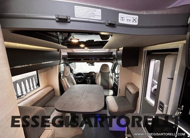 CHAUSSON TITANIUM PREMIUM 627 FULL 170 CV AUTOMATICO 2021 DOPPIO CLIMA E SAT 699 CM pieno