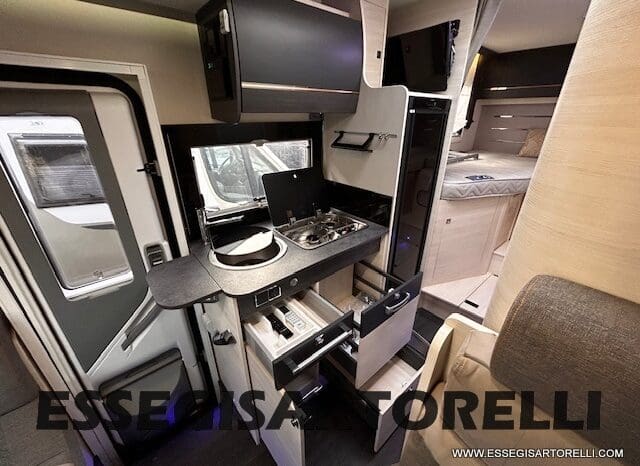 CHAUSSON TITANIUM PREMIUM 627 FULL 170 CV AUTOMATICO 2021 DOPPIO CLIMA E SAT 699 CM pieno