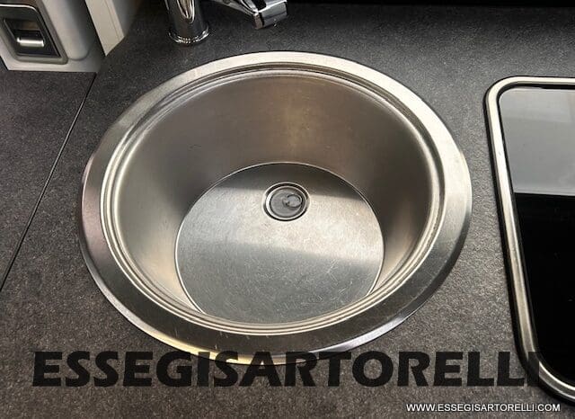 CHAUSSON TITANIUM PREMIUM 627 FULL 170 CV AUTOMATICO 2021 DOPPIO CLIMA E SAT 699 CM pieno