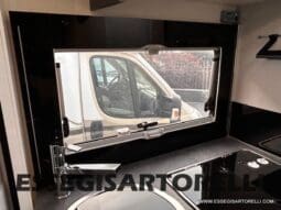 CHAUSSON TITANIUM PREMIUM 627 FULL 170 CV AUTOMATICO 2021 DOPPIO CLIMA E SAT 699 CM pieno