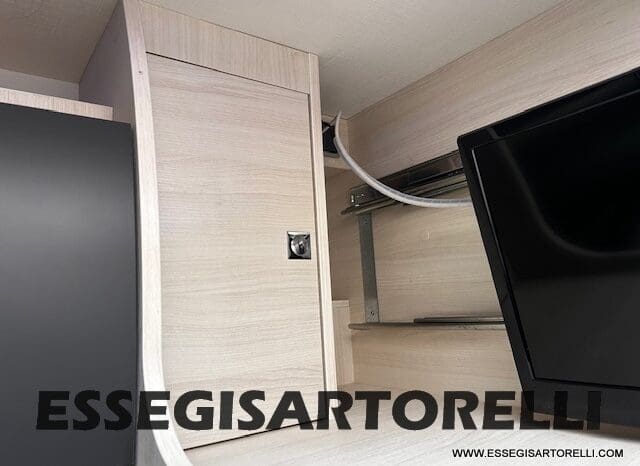 CHAUSSON TITANIUM PREMIUM 627 FULL 170 CV AUTOMATICO 2021 DOPPIO CLIMA E SAT 699 CM pieno