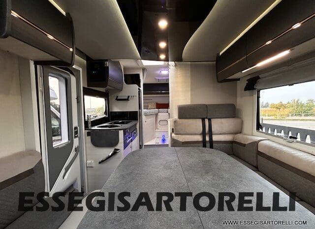 CHAUSSON TITANIUM PREMIUM 627 FULL 170 CV AUTOMATICO 2021 DOPPIO CLIMA E SAT 699 CM pieno