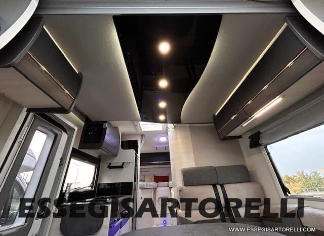 CHAUSSON TITANIUM PREMIUM 627 FULL 170 CV AUTOMATICO 2021 DOPPIO CLIMA E SAT 699 CM pieno