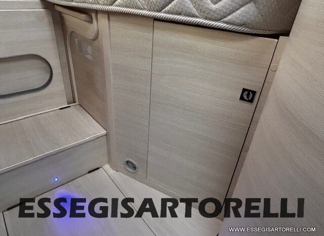 CHAUSSON TITANIUM PREMIUM 627 FULL 170 CV AUTOMATICO 2021 DOPPIO CLIMA E SAT 699 CM pieno