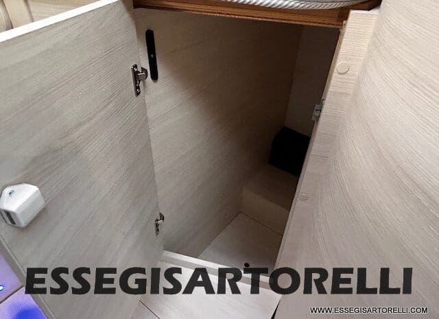 CHAUSSON TITANIUM PREMIUM 627 FULL 170 CV AUTOMATICO 2021 DOPPIO CLIMA E SAT 699 CM pieno