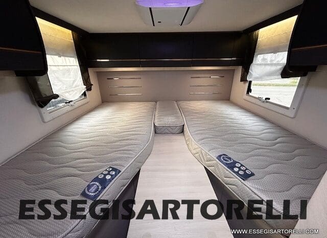 CHAUSSON TITANIUM PREMIUM 627 FULL 170 CV AUTOMATICO 2021 DOPPIO CLIMA E SAT 699 CM pieno