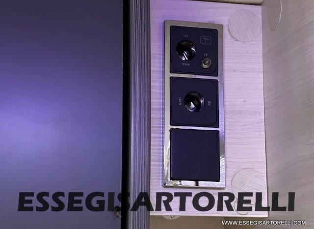 CHAUSSON TITANIUM PREMIUM 627 FULL 170 CV AUTOMATICO 2021 DOPPIO CLIMA E SAT 699 CM pieno