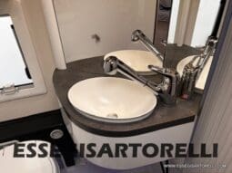 CHAUSSON TITANIUM PREMIUM 627 FULL 170 CV AUTOMATICO 2021 DOPPIO CLIMA E SAT 699 CM pieno