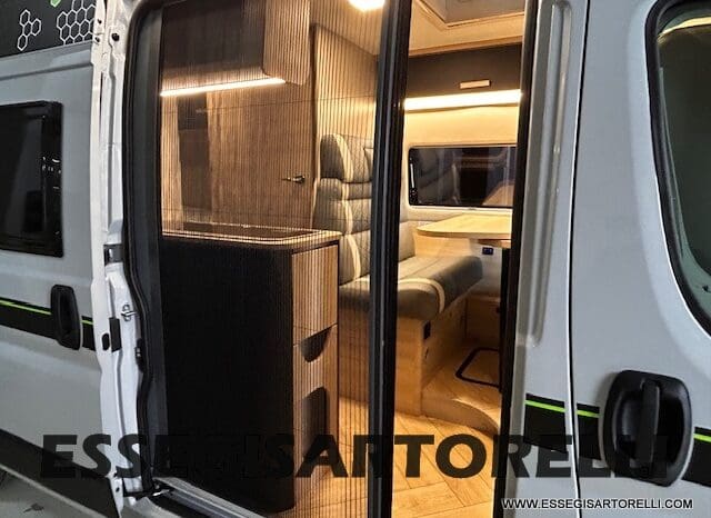 CHAUSSON SPORTLINE V 594 SERIE VAN 599 CM AUTOMATICO 2026 FRIGO MAXI pieno