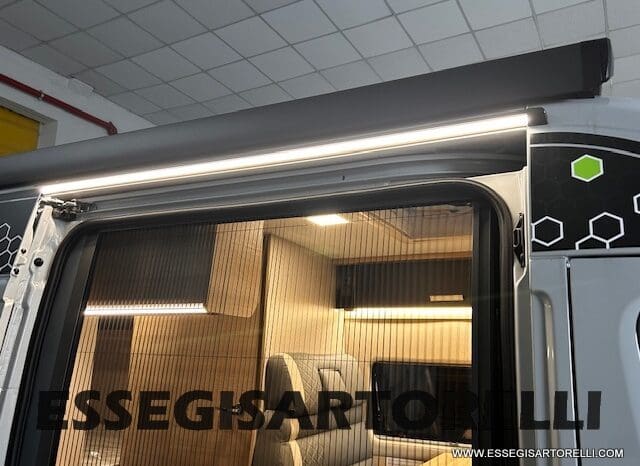 CHAUSSON SPORTLINE V 594 SERIE VAN 599 CM AUTOMATICO 2026 FRIGO MAXI pieno