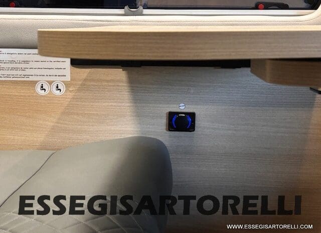 CHAUSSON SPORTLINE V 594 SERIE VAN 599 CM AUTOMATICO 2026 FRIGO MAXI pieno