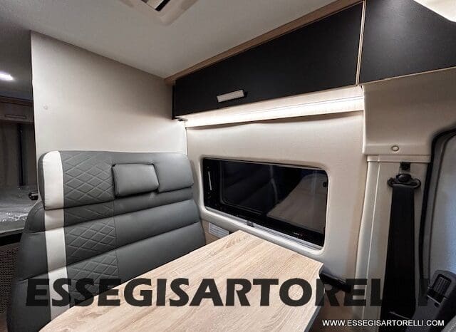 CHAUSSON SPORTLINE V 594 SERIE VAN 599 CM AUTOMATICO 2026 FRIGO MAXI pieno
