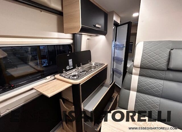 CHAUSSON SPORTLINE V 594 SERIE VAN 599 CM AUTOMATICO 2026 FRIGO MAXI pieno