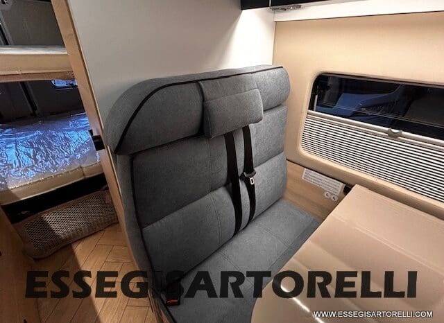 CHAUSSON NEW V 594 MAX FIRST LINE L SERIE VAN 599 CM 2026 pieno