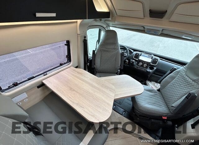 CHAUSSON SPORTLINE V 594 SERIE VAN 599 CM AUTOMATICO 2026 FRIGO MAXI pieno