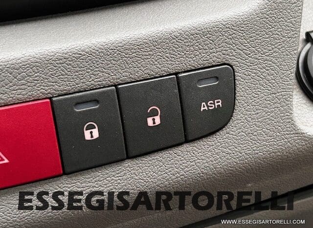 BURSTNER IXEO 666 SEMINTEGRALE BASCULANTE 2009 674 cm DOPPIO CLIMA pieno