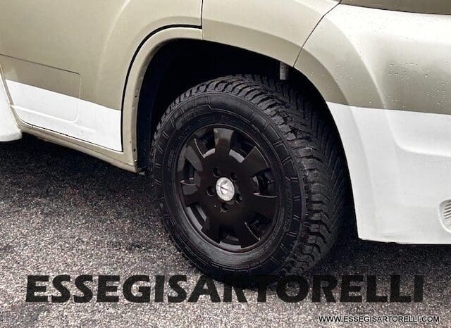 BURSTNER IXEO 666 SEMINTEGRALE BASCULANTE 2009 674 cm DOPPIO CLIMA pieno