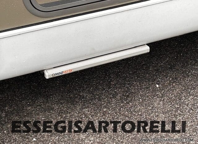 BURSTNER IXEO 666 SEMINTEGRALE BASCULANTE 2009 674 cm DOPPIO CLIMA pieno