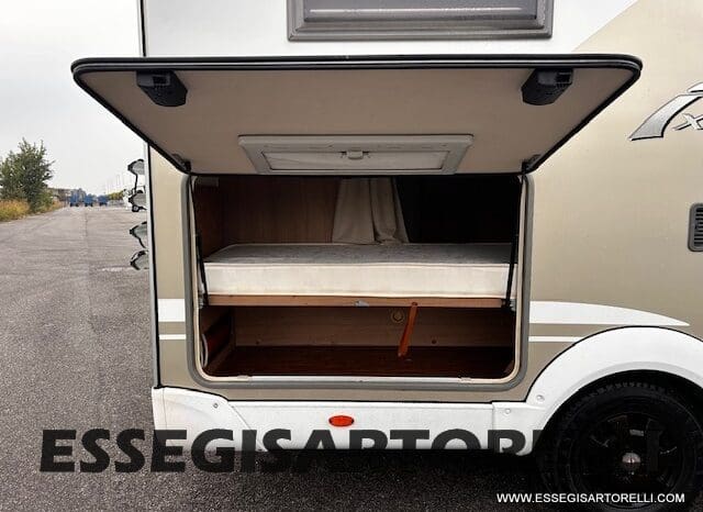 BURSTNER IXEO 666 SEMINTEGRALE BASCULANTE 2009 674 cm DOPPIO CLIMA pieno