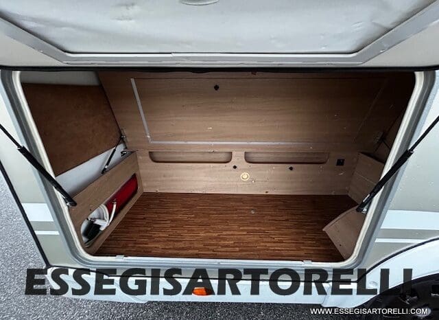 BURSTNER IXEO 666 SEMINTEGRALE BASCULANTE 2009 674 cm DOPPIO CLIMA pieno