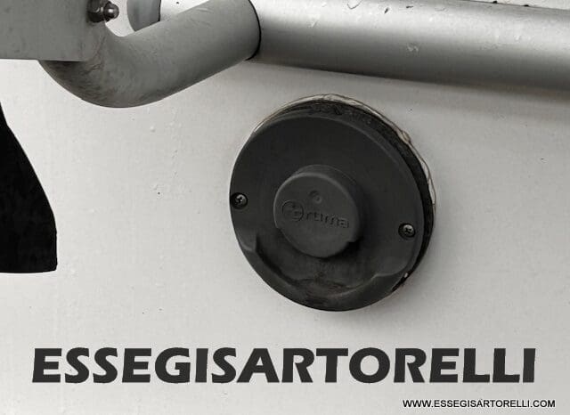 BURSTNER IXEO 666 SEMINTEGRALE BASCULANTE 2009 674 cm DOPPIO CLIMA pieno