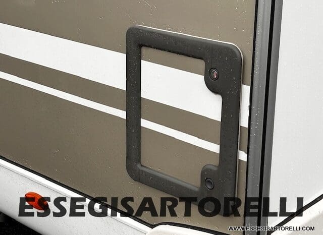 BURSTNER IXEO 666 SEMINTEGRALE BASCULANTE 2009 674 cm DOPPIO CLIMA pieno