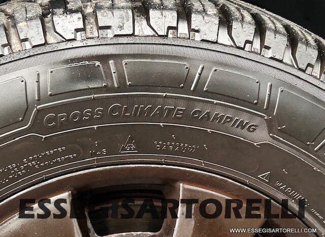 BURSTNER IXEO 666 SEMINTEGRALE BASCULANTE 2009 674 cm DOPPIO CLIMA pieno