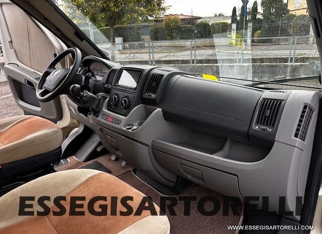 BURSTNER IXEO 666 SEMINTEGRALE BASCULANTE 2009 674 cm DOPPIO CLIMA pieno