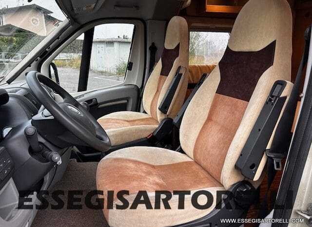 BURSTNER IXEO 666 SEMINTEGRALE BASCULANTE 2009 674 cm DOPPIO CLIMA pieno