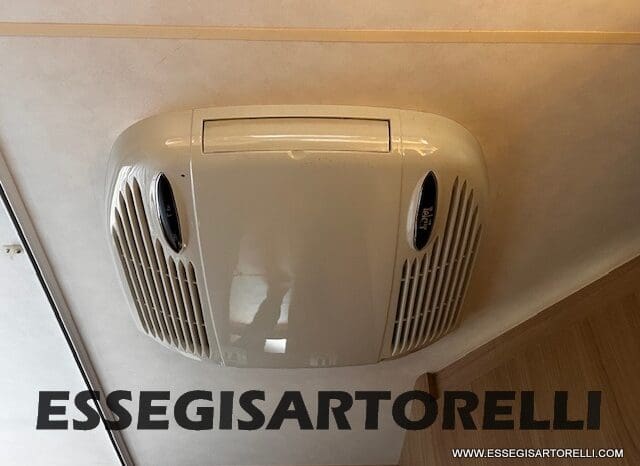 BURSTNER IXEO 666 SEMINTEGRALE BASCULANTE 2009 674 cm DOPPIO CLIMA pieno