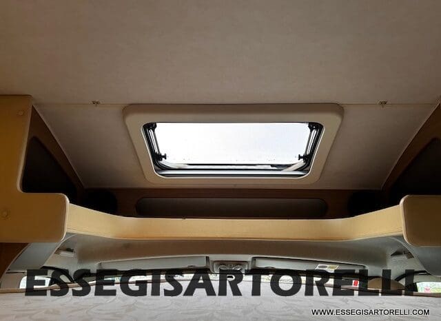 BURSTNER IXEO 666 SEMINTEGRALE BASCULANTE 2009 674 cm DOPPIO CLIMA pieno